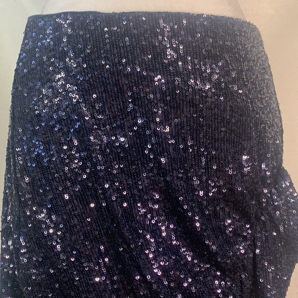Express Navy Sequined Mini Skirt with Ruffle Detail- NWT - Picture 6 of 15